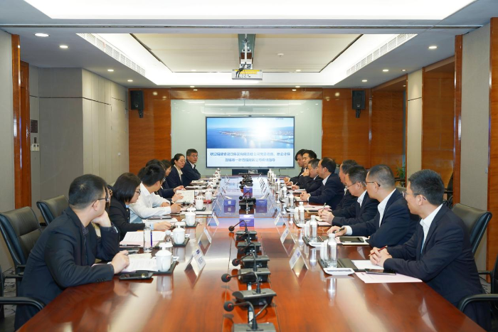 福建港口集团刘铭春一行到公司交流调研